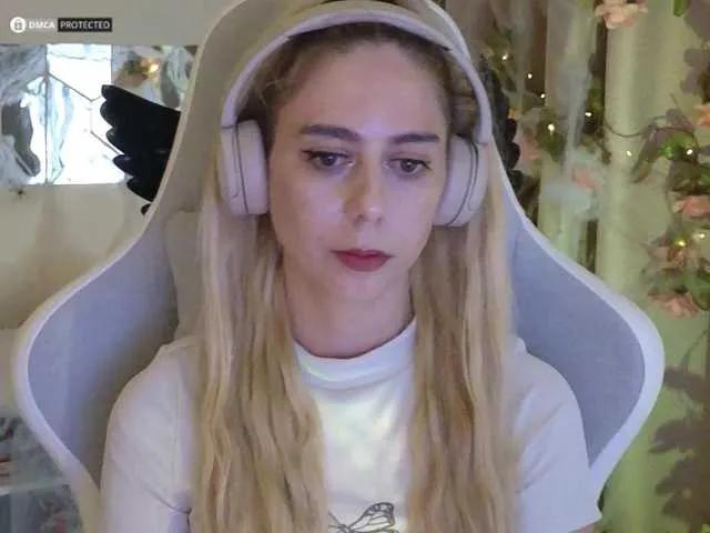 Freechat -Light-Fury- on BongaCams