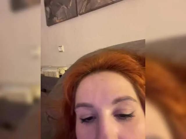 Offline Aariella on BongaCams