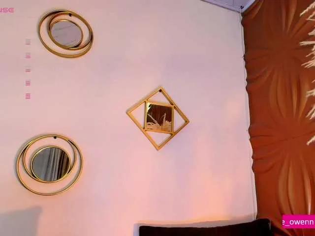 Offline Aliceowenn on BongaCams