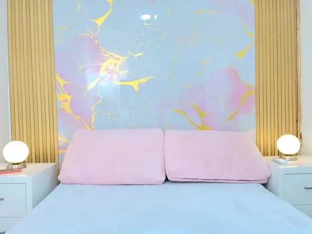 Freechat AlishaDixon on BongaCams