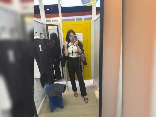 Alliina-leee on BongaCams 