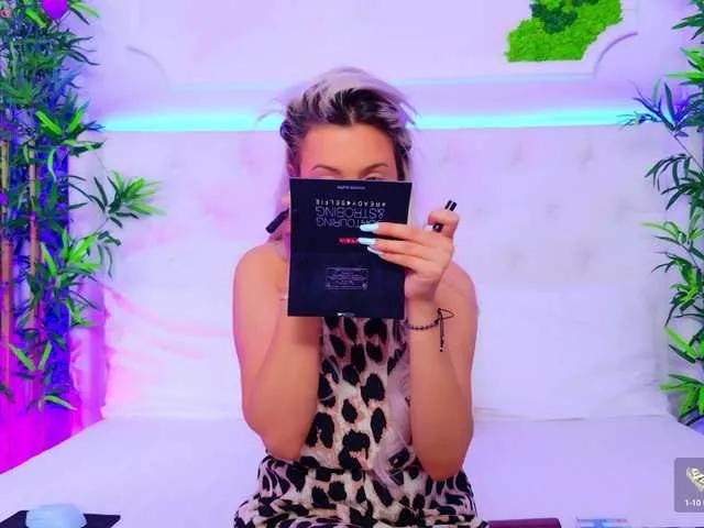 AriannaSins on BongaCams 