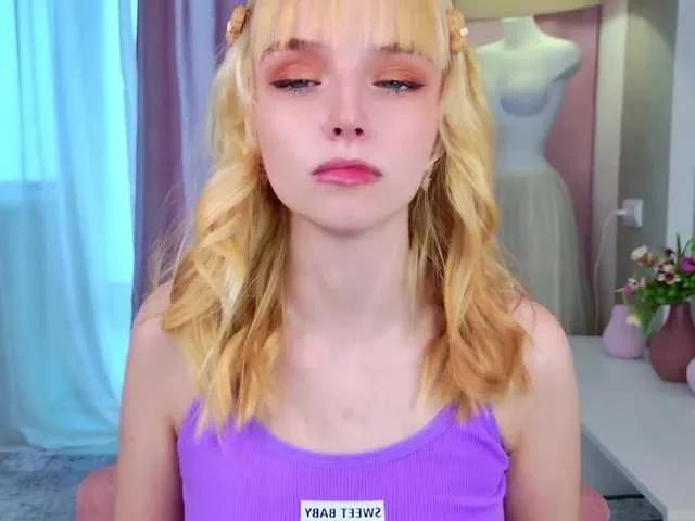 Offline b4by-lol1 on BongaCams