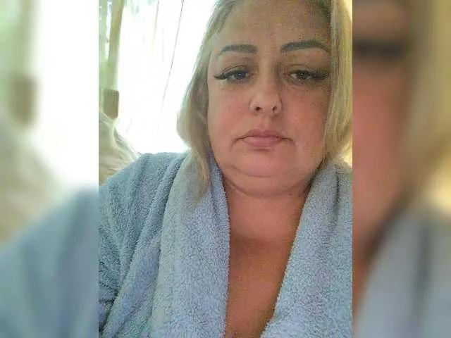 Freechat BigMilf on BongaCams