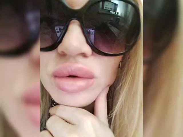 Freechat ElenCarr on BongaCams