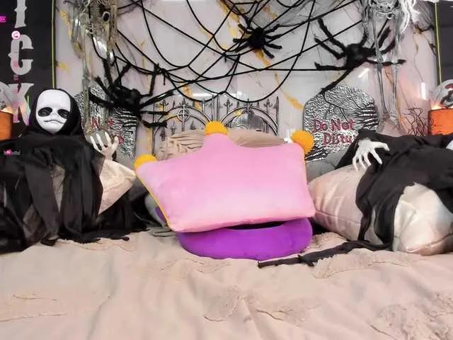 Freechat EmilyLeah on BongaCams