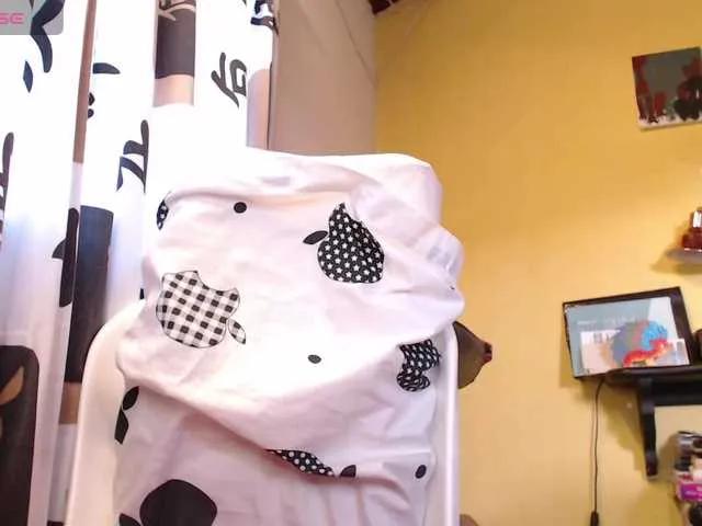 Freechat EmmaHenderson on BongaCams