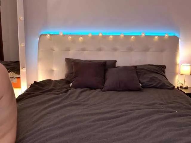 Offline franksalise on BongaCams