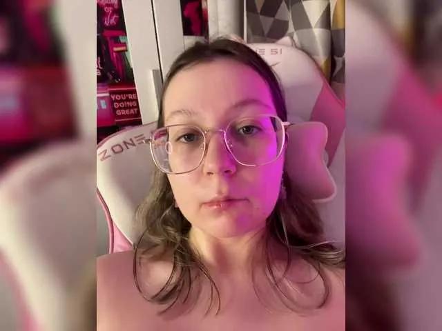 henby-streams on BongaCams