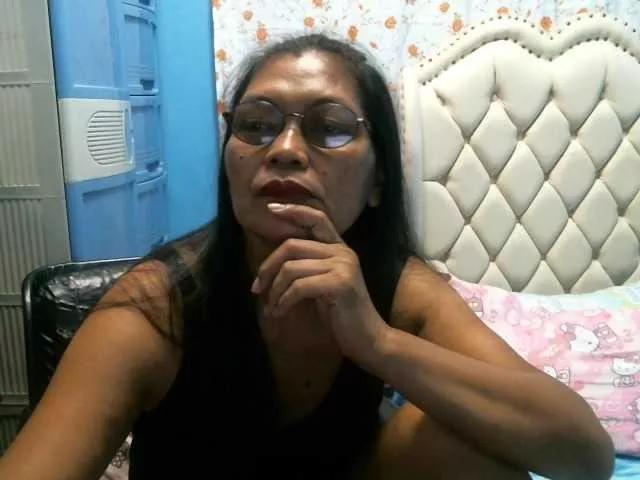 Freechat hOtGranny4u on BongaCams