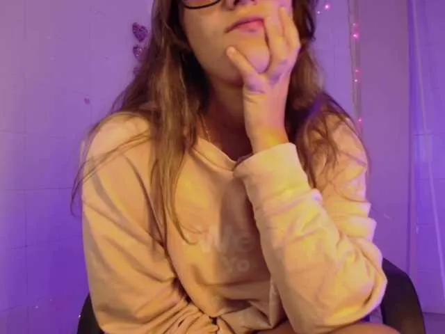 Offline Isabela-Ross on BongaCams