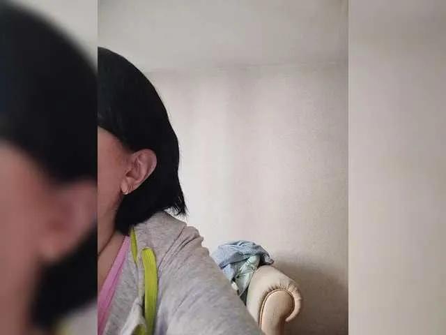 Offline Katy19801 on BongaCams