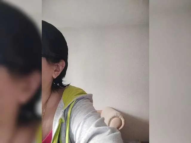 Offline Katy19801 on BongaCams