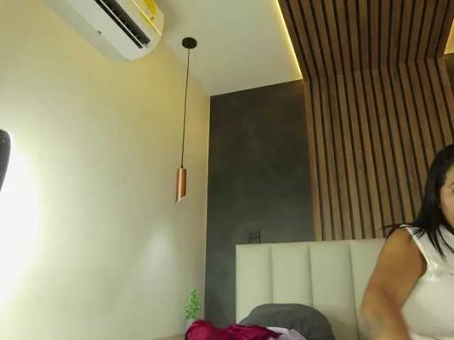 Offline Kendalmiller on BongaCams