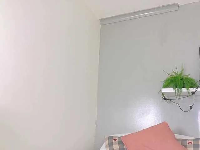 Offline Kendalmiller on BongaCams