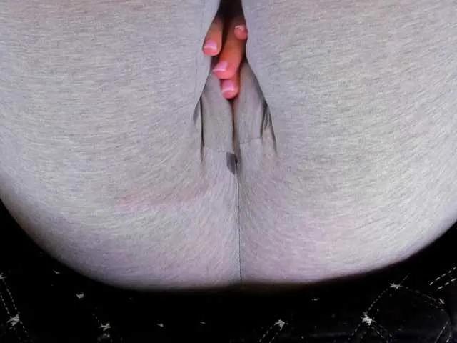 Offline Kira-Kell on BongaCams