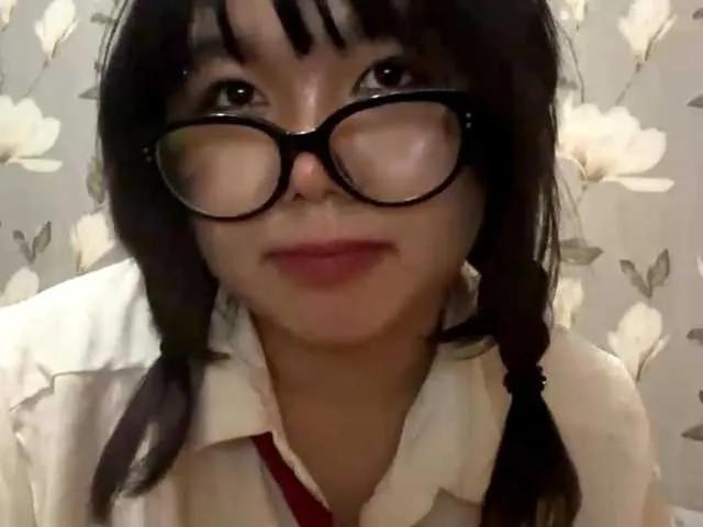 Offline KizzyRookard on BongaCams