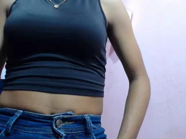 Freechat KOURTNEY- on BongaCams