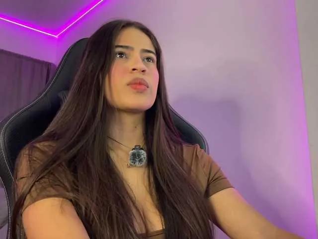 Offline lexiiegray2 on BongaCams