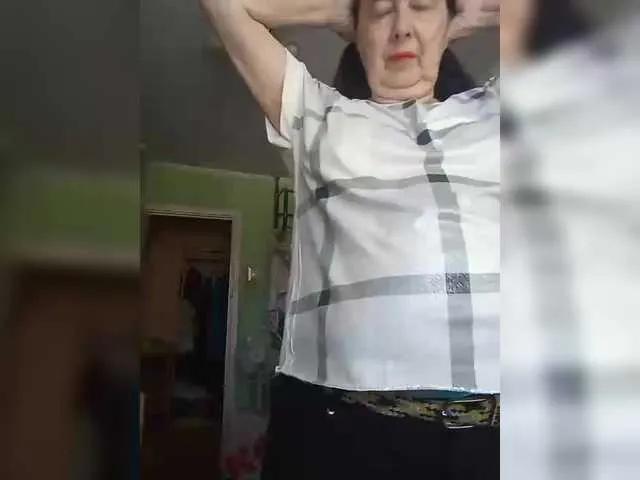 Offline Love777love on BongaCams