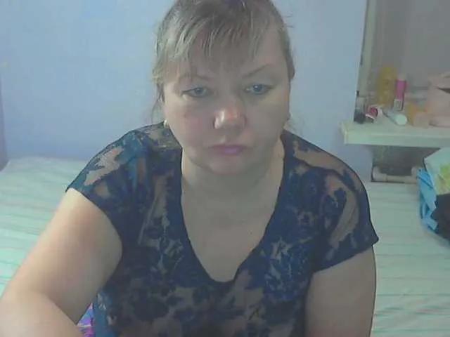 Offline LucyAlexis on BongaCams