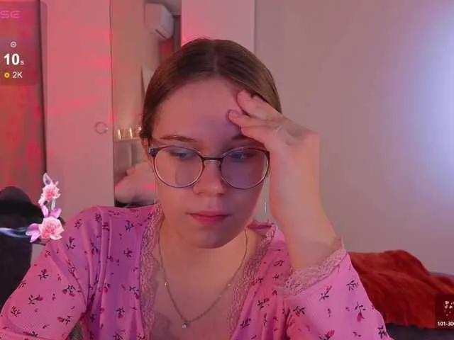 Offline MiaLuw on BongaCams