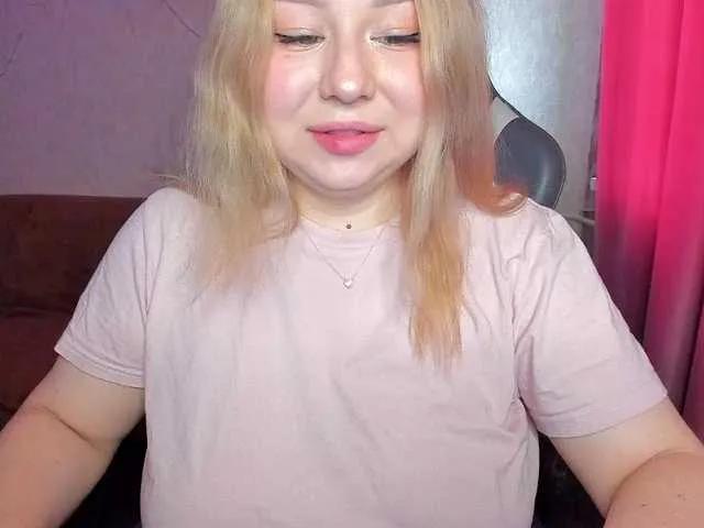 Offline MilkaFoxy on BongaCams