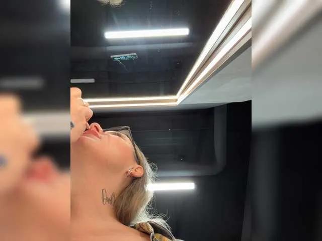 Offline Miss-Fetish on BongaCams