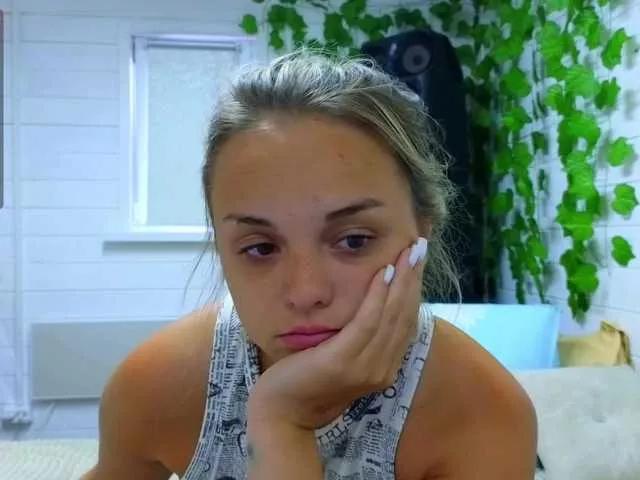 misss-vikki on BongaCams 