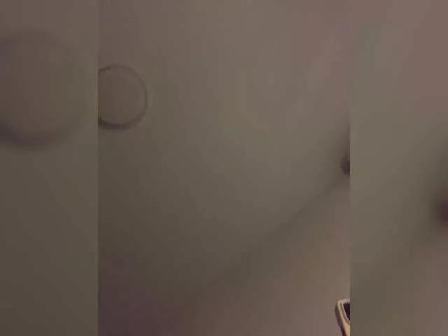 Offline OriginalHOOLi on BongaCams