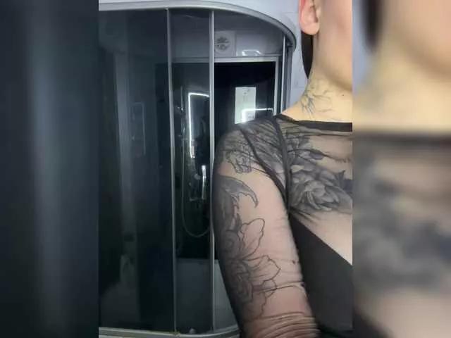 Offline OriginalHOOLi on BongaCams