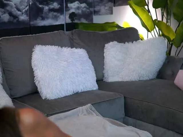 Freechat RaquelleVon on BongaCams