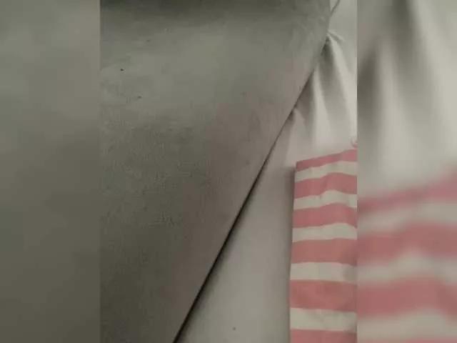 Freechat Riga-5 on BongaCams