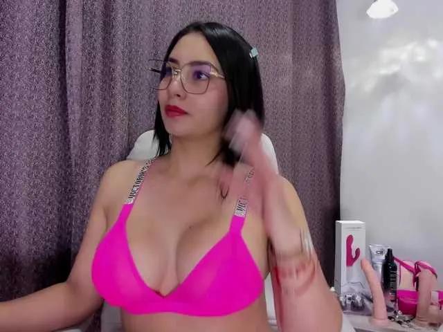 Sara-Parkeer on BongaCams 