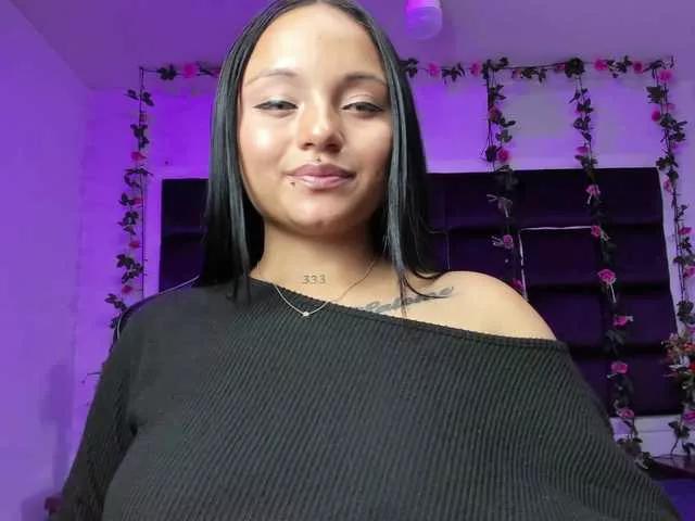 sweelanna on BongaCams 