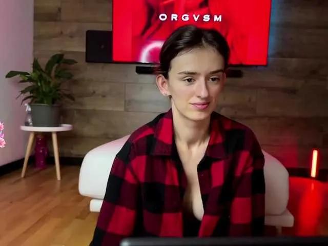 SweetieTati on BongaCams 