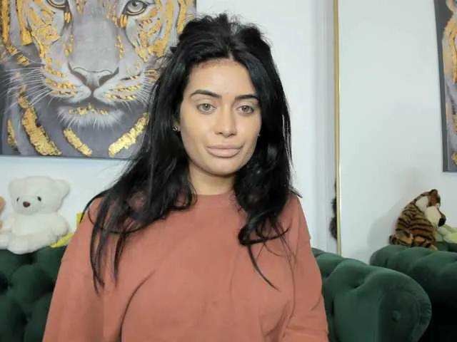 Offline SweetPrya on BongaCams