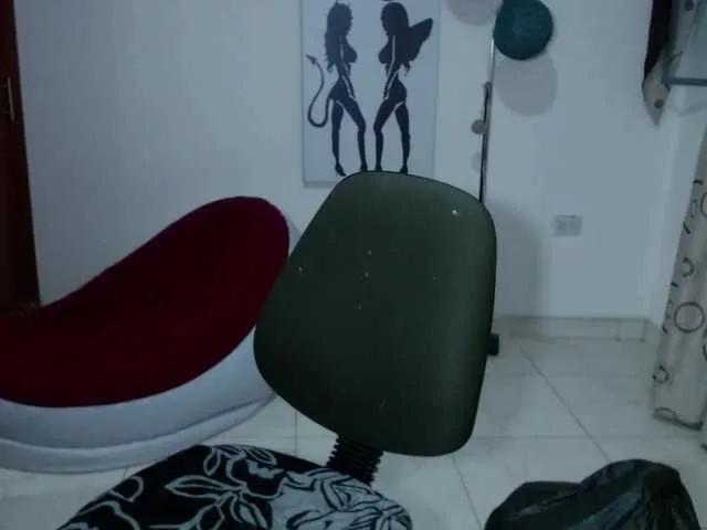 Offline vivian-milf-paint on BongaCams