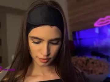 Freechat angelmi171 on Chaturbate