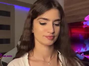 Freechat angelmi171 on Chaturbate