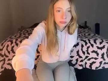Freechat ellieluvs on Chaturbate