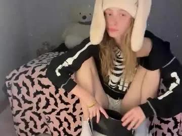 Freechat ellieluvs on Chaturbate