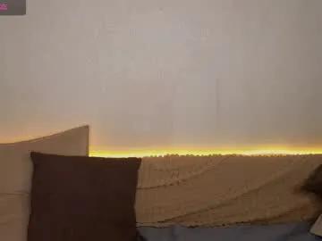 Away emilytrays on Chaturbate