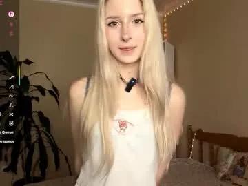 evaqt — Hi! im Eva and im #new here! GOALlets take off my shortsLove pattern 222tk #18 #skinny #shy #lovense [184 tokens remaining]