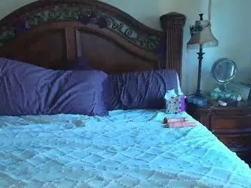 hidden_gold_milf on Chaturbate 