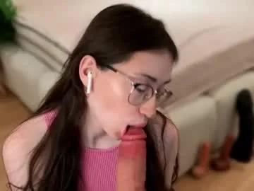 Freechat kellyberry__ on Chaturbate