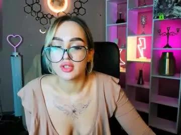 Freechat kitty_layy on Chaturbate
