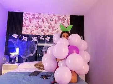 larabrook on Chaturbate 