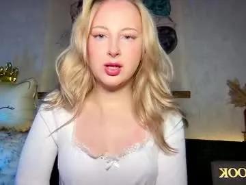 Freechat lierie on Chaturbate