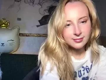 Freechat lierie on Chaturbate